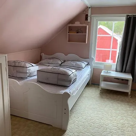 Holiday home Geilen Feriehus